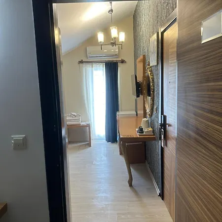 Ξενοδοχείο Serenity 3*